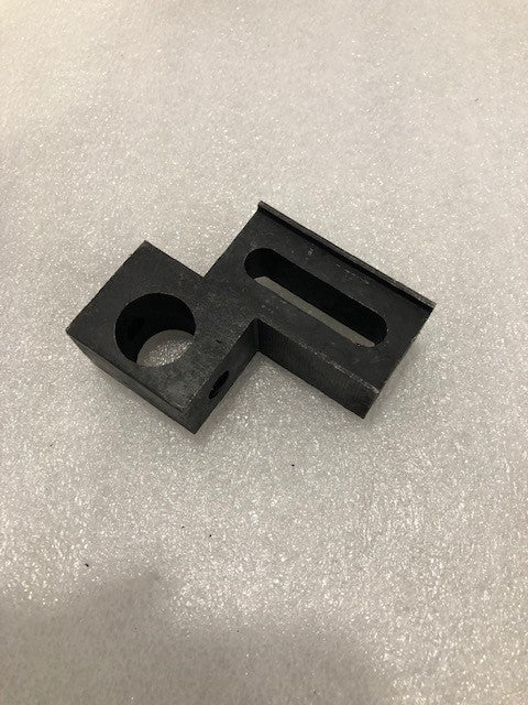 TMG-PSM26-A82 LEFT SAW CHUCK SHAFT SEAT